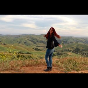 Meet your Posher, Scarlet